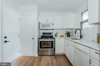 108 New Jersey Ave NW in Glen Burnie, MD - Building Photo - Building Photo