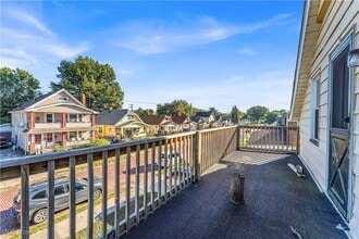 1717 Granby Ave in Cleveland, OH - Building Photo - Building Photo