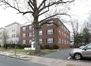18 Sherman St in Hartford, CT - Foto de edificio - Building Photo