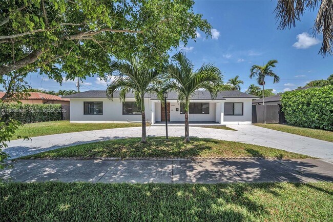 3980 SW 121st Ave in Miami, FL - Building Photo - Building Photo