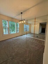 534 River Front Cir in Naperville, IL - Building Photo - Building Photo