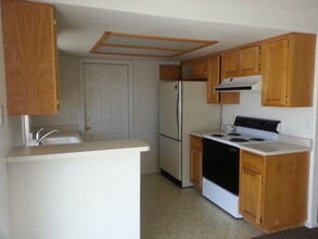 3410 Tomahawk Dr in Lake Havasu City, AZ - Building Photo - Building Photo