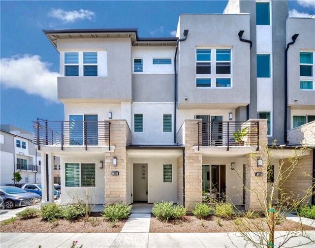 property at 1403 W Bushell St