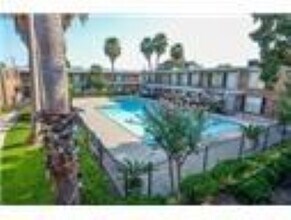 6305 Westward St in Houston, TX - Building Photo - Building Photo
