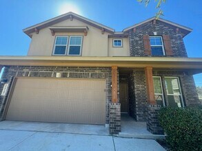 12147 Potter Cir in San Antonio, TX - Building Photo - Building Photo