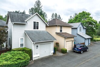 Diamond Village in Black Diamond, WA - Building Photo - Building Photo