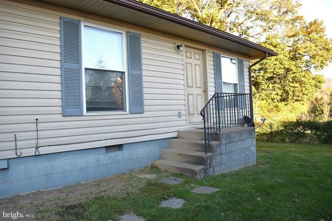 property at 5986 Broad St