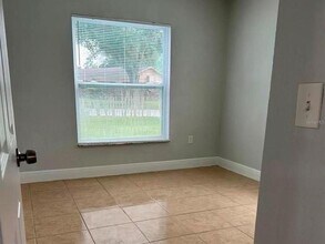 709 Bryon Ct in Lakeland, FL - Building Photo - Building Photo