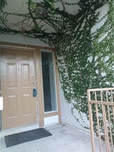 1227 Armadillo Rd in Austin, TX - Building Photo - Building Photo