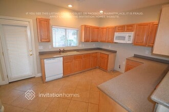 8429 Teton Crest Pl in Las Vegas, NV - Building Photo - Building Photo