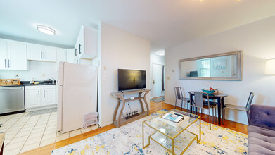 28 Symphony Rd, Unit 4 in Boston, MA - Foto de edificio - Building Photo
