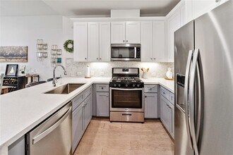 4439 Whitney Oak Ln in Houston, TX - Building Photo - Building Photo