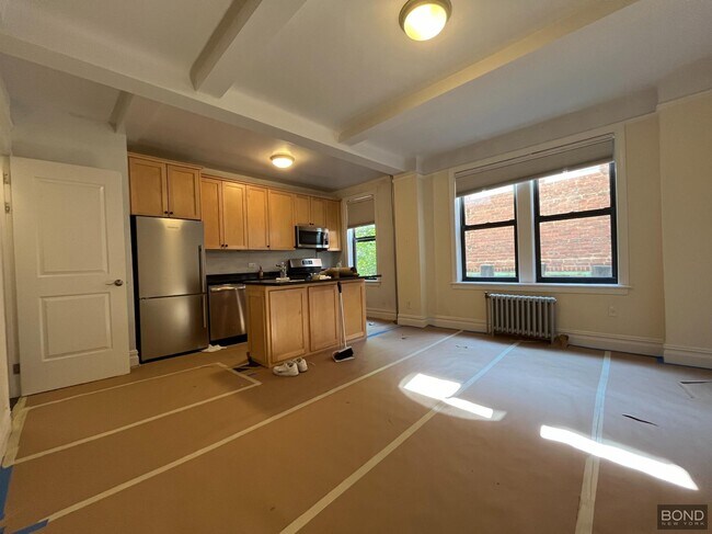 115 E 92nd St in New York, NY - Building Photo - Building Photo