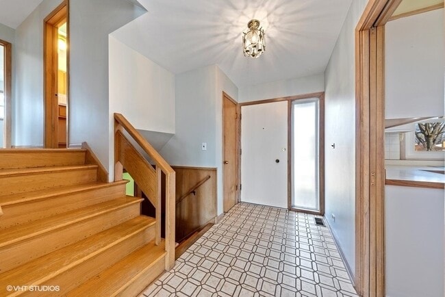 493 Amherst Ave in Des Plaines, IL - Building Photo - Building Photo