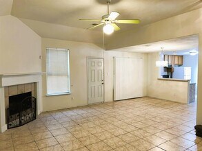 34511 Park Green Dr in Brookshire, TX - Building Photo - Building Photo