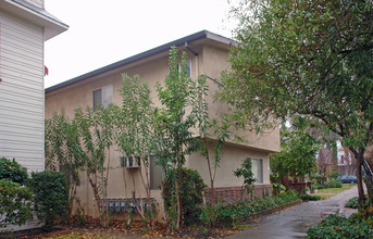 2518 G St in Sacramento, CA - Building Photo - Building Photo