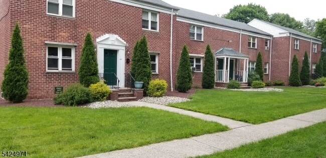 138 Lincoln St in Montclair, NJ - Building Photo - Building Photo