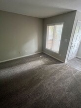 1902 Meadowlark Ln in Charlotte, NC - Building Photo - Building Photo