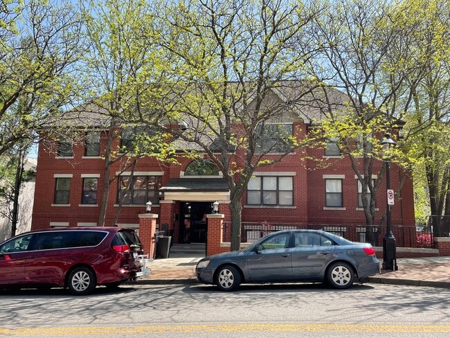 935 Washington St, Unit 301 in Kansas City, MO - Foto de edificio - Building Photo