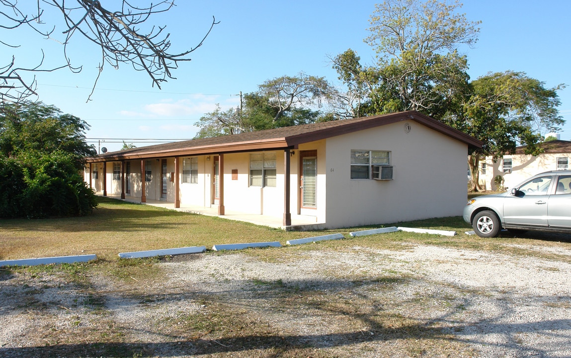 64 NW 11th St in Homestead, FL - Building Photo