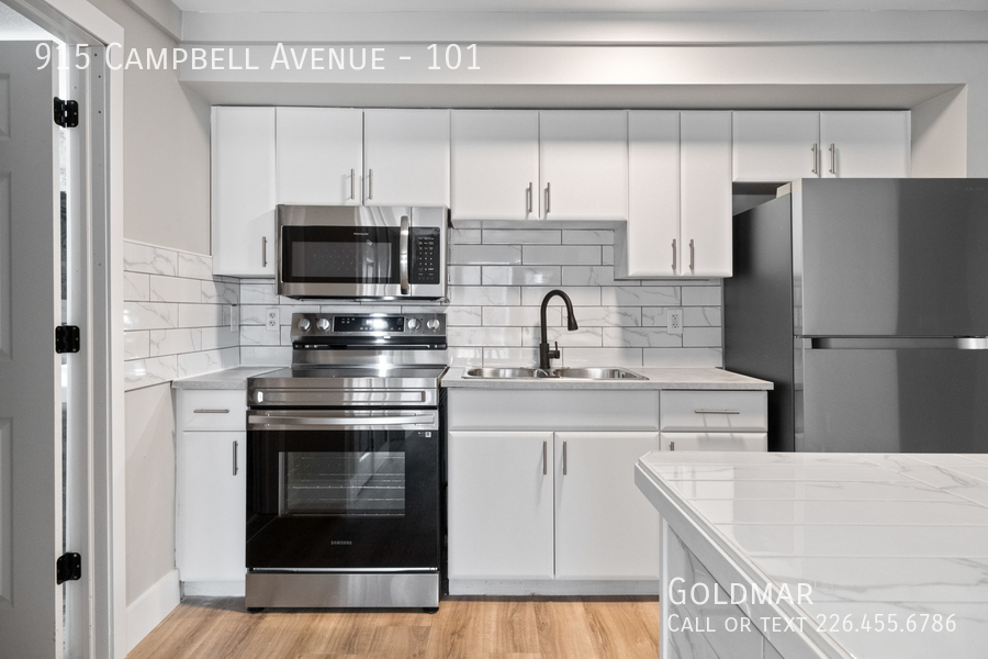 915 Campbell Ave in Windsor, ON - Building Photo