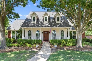 425 Chippendale Dr in Heath, TX - Building Photo