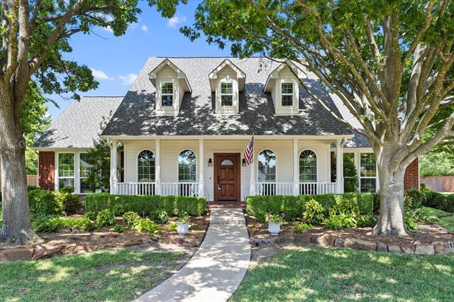 425 Chippendale Dr in Heath, TX - Building Photo