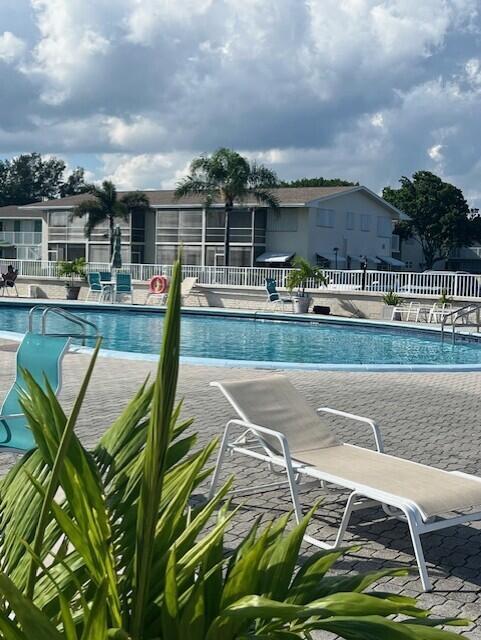 property at 650 Horizon St E