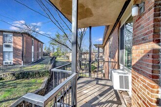 2601 Hillsboro Pike in Nashville, TN - Building Photo - Building Photo