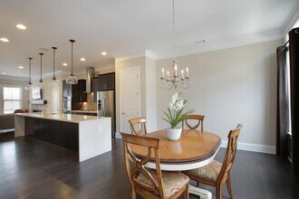 4759 Laurel Walk in Atlanta, GA - Building Photo - Building Photo