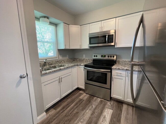 413 North St in Iola, KS - Building Photo - Building Photo