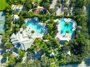 2029 Fairmont Ln in Naples, FL - Building Photo - Building Photo