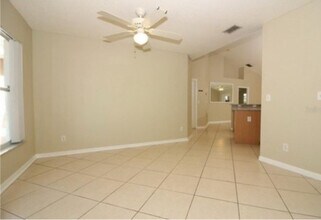 305 Garden Oak Ct in Apopka, FL - Building Photo - Building Photo