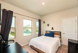 111 Lyrebird Ln in Hutto, TX - Building Photo - Building Photo