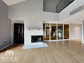 14777 Wunderlich Dr, Unit 110 in Houston, TX - Building Photo