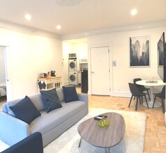174 Newbury St, Unit 2 in Boston, MA - Building Photo - Building Photo