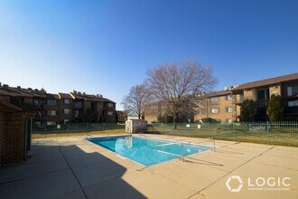 4128 S Oak Meadows Dr in Taylorsville, UT - Building Photo - Building Photo