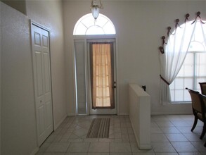 23404 Peachland Blvd in Port Charlotte, FL - Building Photo - Building Photo