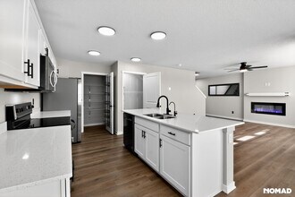 7908 N 169th St in Bennington, NE - Building Photo - Building Photo