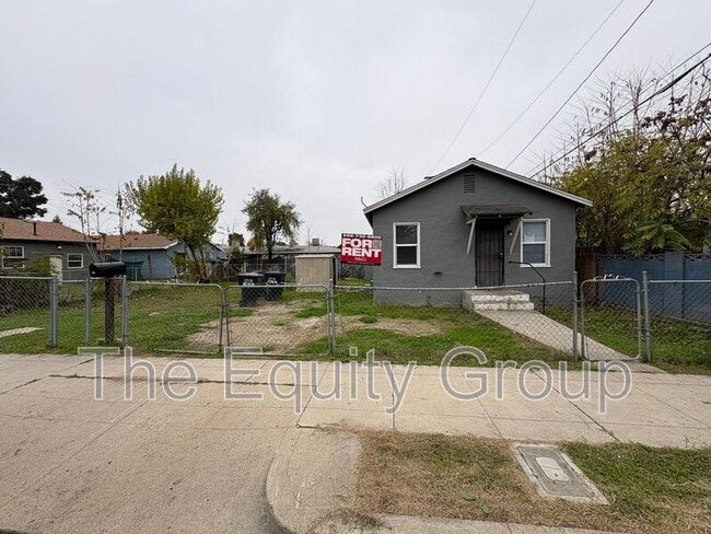 property at 311 E Grove Ave