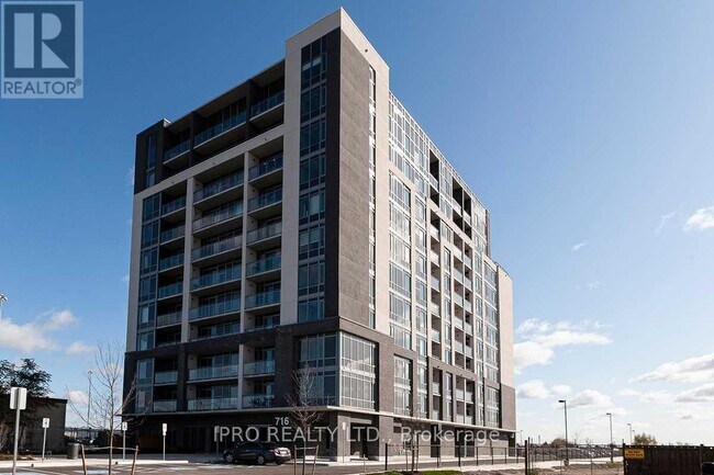 property at 716-716 Main St E