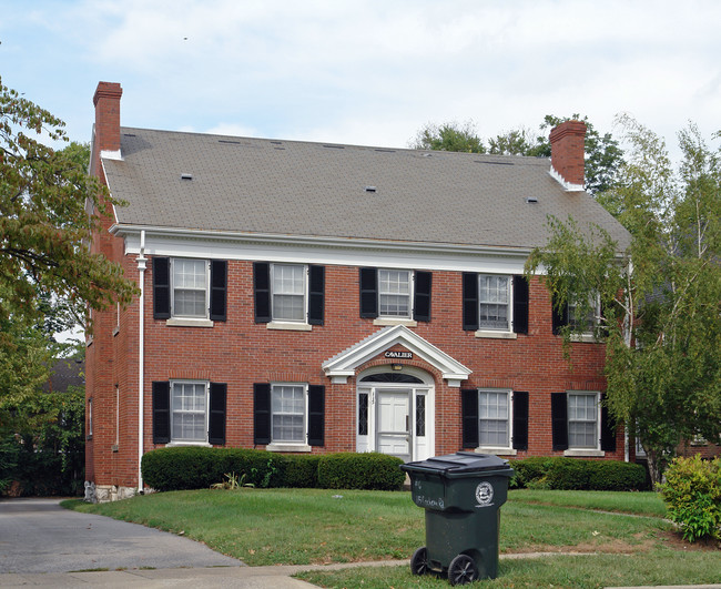 115 Cochran Rd in Lexington, KY - Foto de edificio - Building Photo