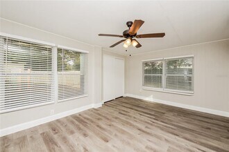 214 Poinciana Cir in Kissimmee, FL - Building Photo - Building Photo