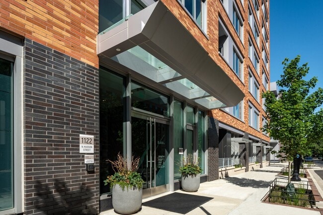 The Earl in Arlington, VA - Foto de edificio - Building Photo