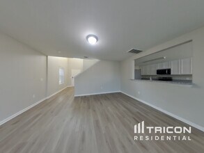 10103 Dawson Hill Lane in Houston, TX - Building Photo - Building Photo