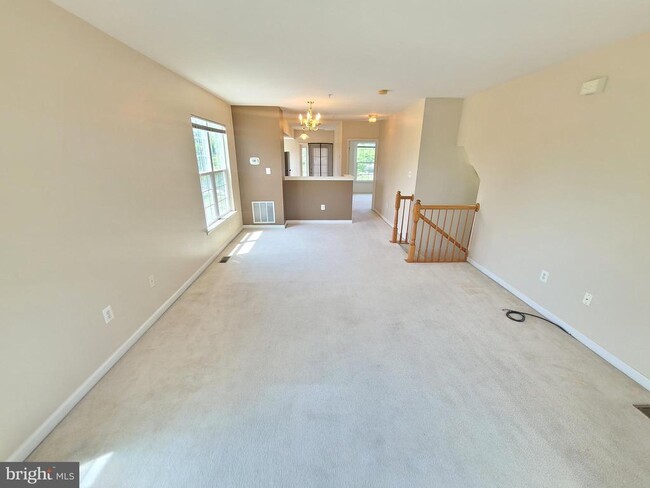 12910 Pinnacle Dr in Germantown, MD - Building Photo - Building Photo