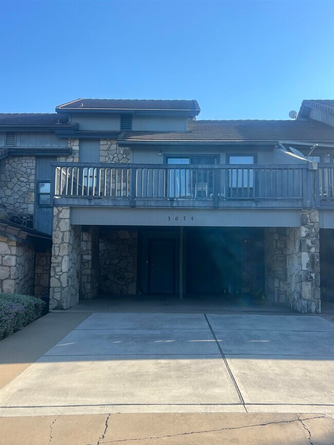 307 Crestview in Horseshoe Bay, TX - Building Photo - Building Photo