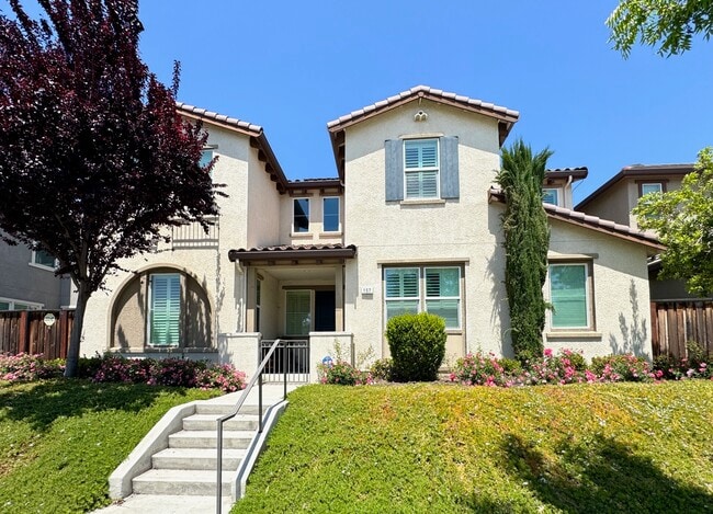 157 Misty Cir