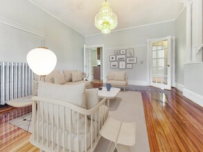 110 Howland St, Unit 4 in Boston, MA - Building Photo - Building Photo