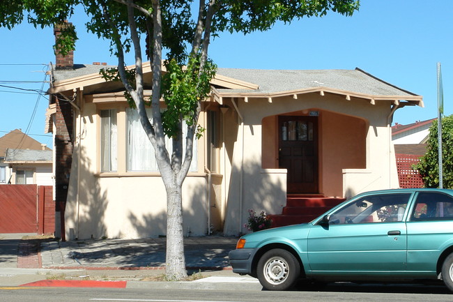 4119 Adeline St in Emeryville, CA - Foto de edificio - Building Photo